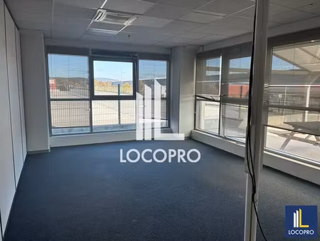 a louer - bureaux - 1 700 m2 - les arcs sur argens
