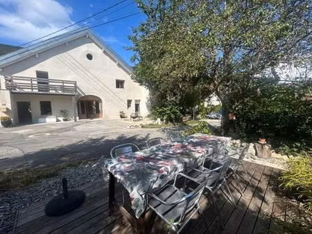 maison de luxe de 165 m2 en vente savigny  auvergne-rhône-alpes