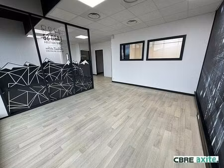 vente bureau challes les eaux 99 m²