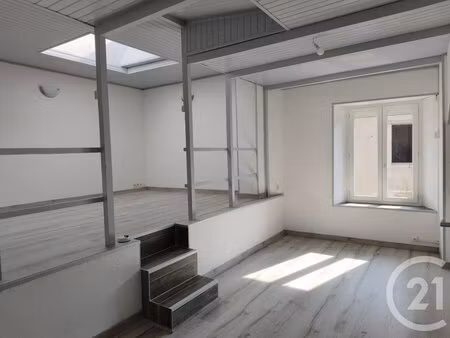 à louer appartement 48 5 m² – 360 € |lignéville