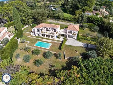 villa contemporaine à mougins de 307m²  4600m² de terrain – vue imprenable sur le vieux...