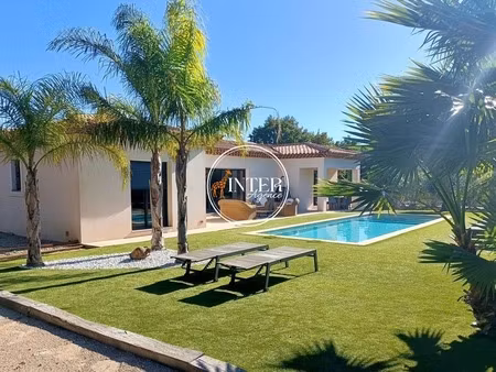 villa de standing à plan de la tour