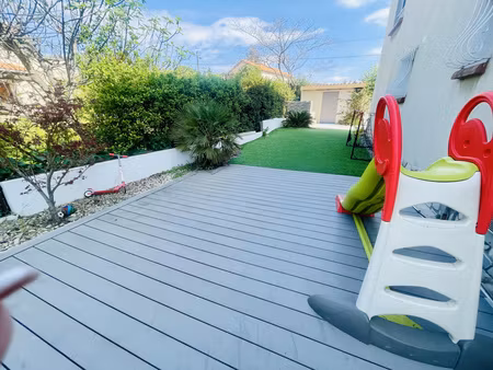 ceyreste : appartement /villa ceyreste gd jardin (piscine)