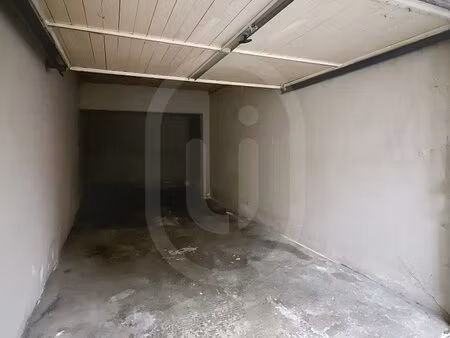 location local commercial montpellier 34090