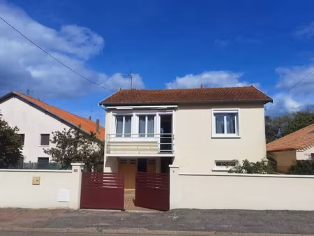 vente maison 4 pièces 61 m² à roumazières-loubert (16270)  127 200 €