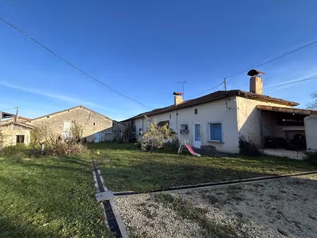 vente maison 4 pièces 129 m² à cellefrouin (16260)  159 000 €