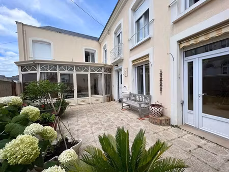 vente maison 8 pièces 208 m² à nogent-sur-loir (72500)  161 500 €