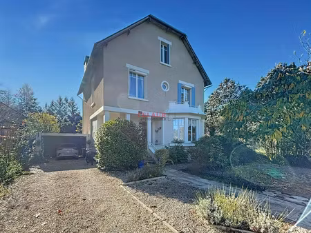 charmante maison au cœur d'argentat