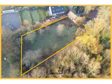 te slopen/te herbouwen woning op unieke ligging te wambeek