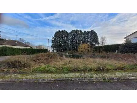 vente terrain à l'aigle (61300) : à vendre / 568m² l'aigle
