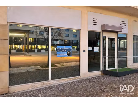 location commerce 80 m² à aix-en-provence (13100)