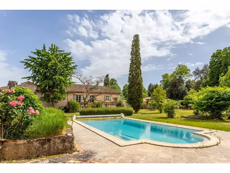 vente maison 8 pièces 213 m² à auvillar (82340)  235 000 €