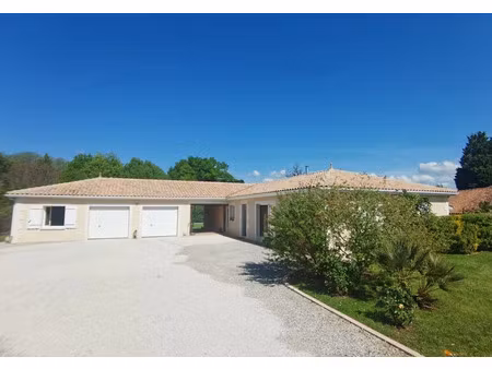 vente maison 5 pièces 151 m² à chasseneuil-sur-bonnieure (16260)  270 400 €
