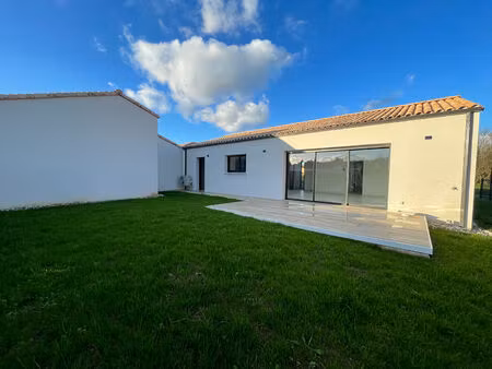 vente maison 4 pièces  111.00m²  saint