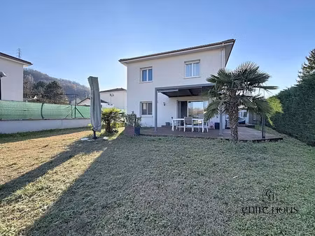 vente maison 4 pièces 90 m² à saint-savin (38300)  299 000 €