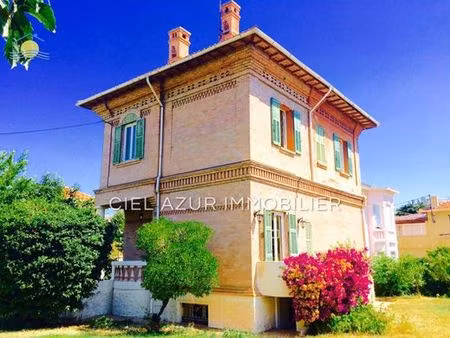 villa de 5 pièces de luxe en location antibes  france