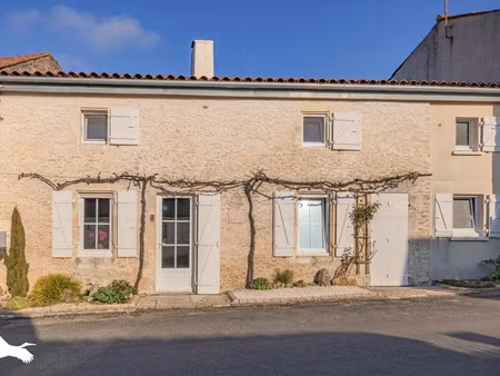 vente maison 4 pièces 135 m² à tonnay-charente (17430)  284 999 €