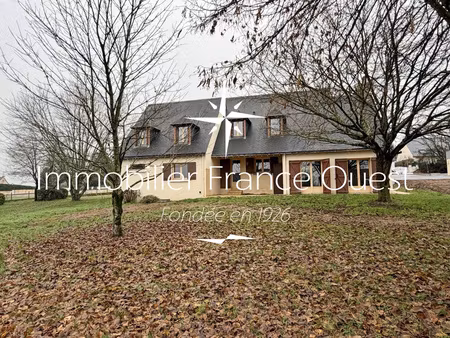 maison familiale à vendre à solesmes