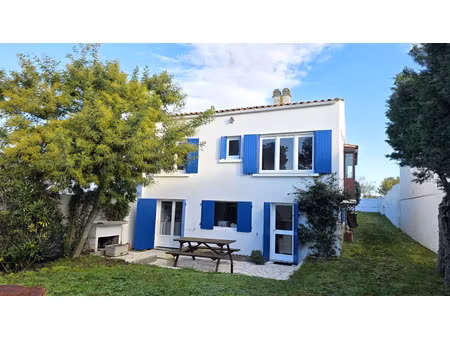 vente maison 9 pièces 189m2 la brée-les-bains 17840 - 543000 € - surface privée