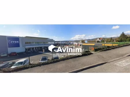 local commercial 380 m² à louer