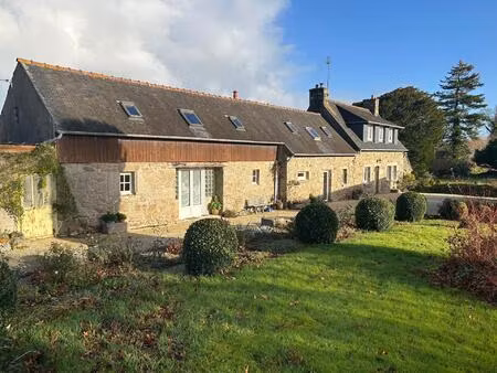 maison plouaret jolie longère en pierres rénovée