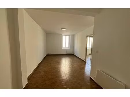 location appartement  m² t-2 à mugron  450 €