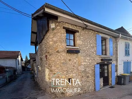 maison de ville pleine de charme au cœur de chirens – 78 m² avec terrasse