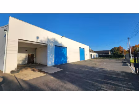 vente commerce 3 pièces 445 m² nort-sur-erdre (44390)