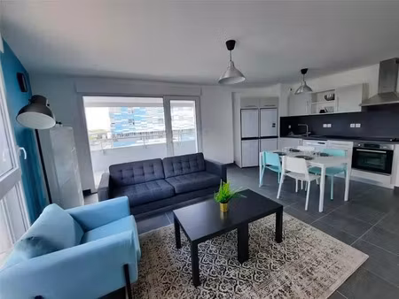 location appartement 5 pièces 94 m² à saint-herblain (44800)