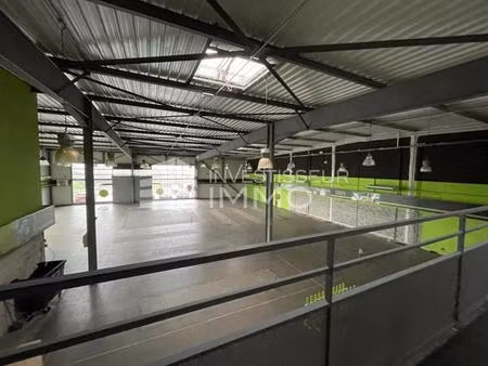 à louer - local commercial de 895 m² à mareuil-les-meaux