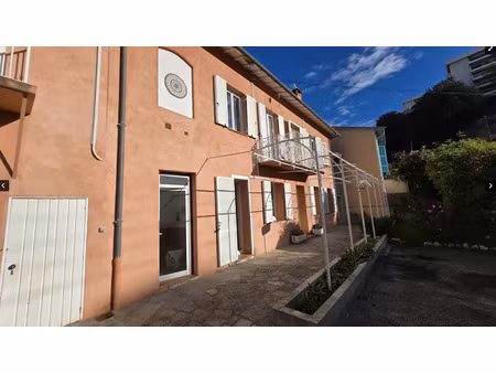 vente maison 210 m² à nice (06000)  890 000 €