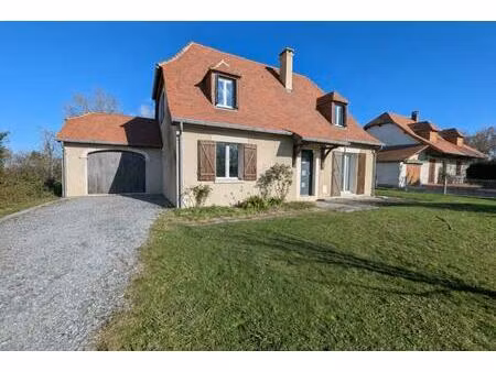 location maison 5 pièces 117 m² à idron (64320)