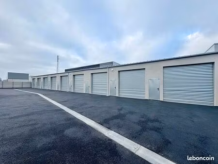 parking/box 1 pièce 25 m²