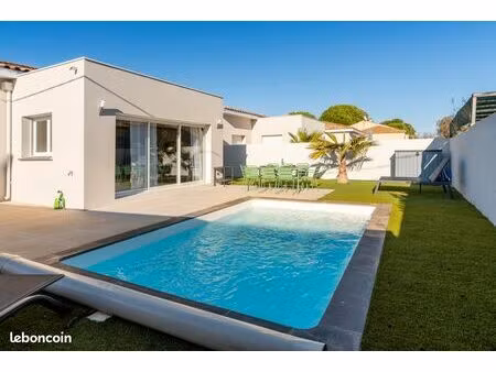 villa de charme avec piscine à sérignan - location moyenne durée