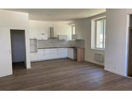 location appartement  m² t-2 à annesse-et-beaulieu  689 €