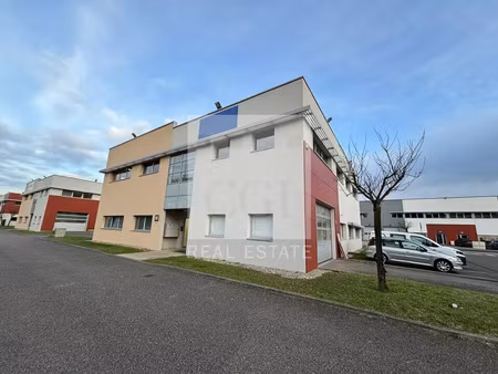location bureau 97 m² à saint-priest (69800)