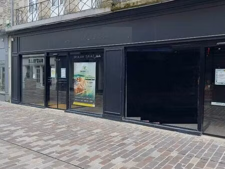 local commercial à louer