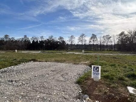 terrain constructible viabilisé à vendre