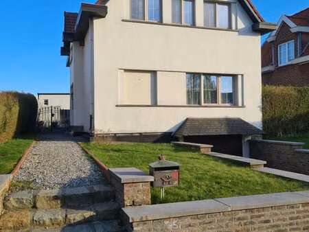 maison a vendre a zellik!