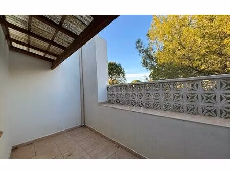 location appartement  m² t-3 à marguerittes  700 €