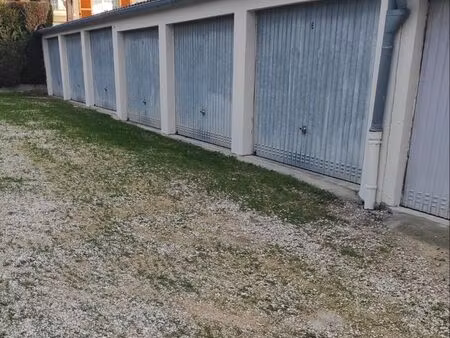 garage à louer