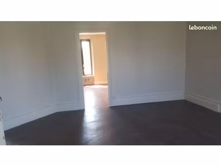 f2 bis rénové sur lorcy village - entrée immédiate - pas de frais d'agence