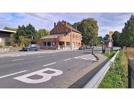 enorme complexe commercial à fort potentiel sur 43 ares !