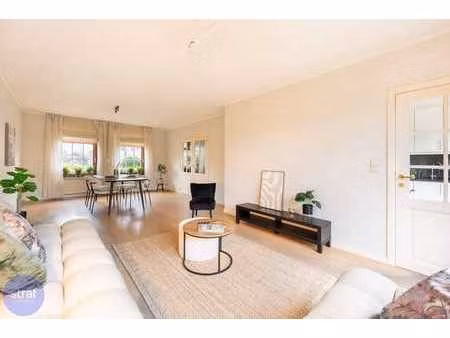 prachtige woning met veel ruimte