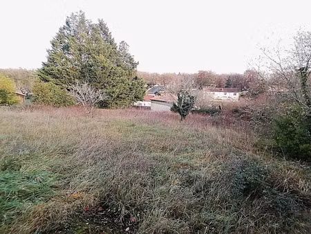vente terrain 900 m² à croutelle (86240)  79 900 €