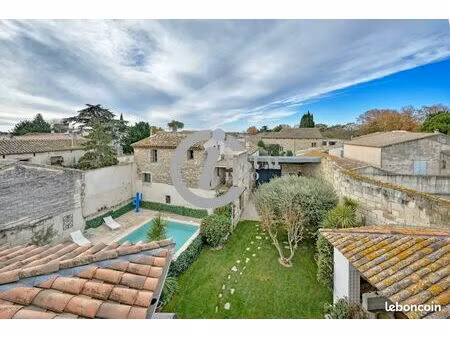 maison 6 pièces 303 m²