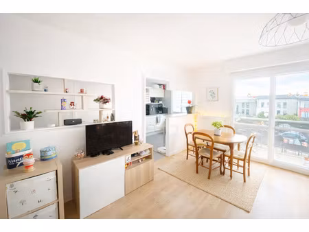 appartement t3 67m2 avec balcon et cave