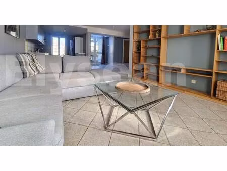 saint cyr en val centre  appartement de type 4 avec jardin et parking