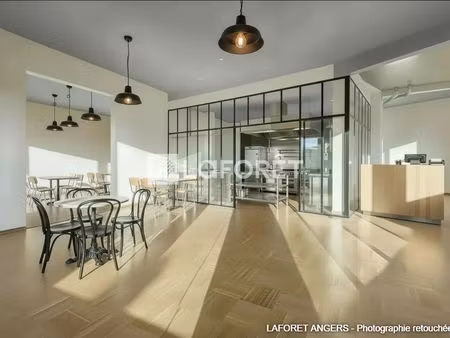local commercial pour restaurant 123 m² - avrille