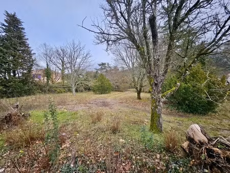 vente terrain 1200 m² à les milles (13290)  550 000 €